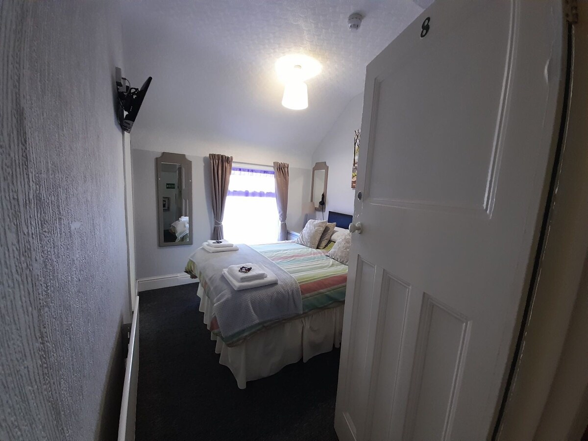 Double Room with Ensuite