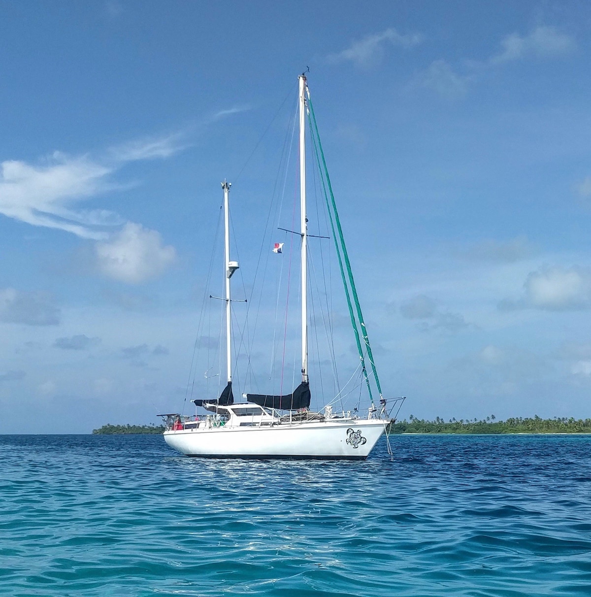 San Blas Islands Private Sailboat