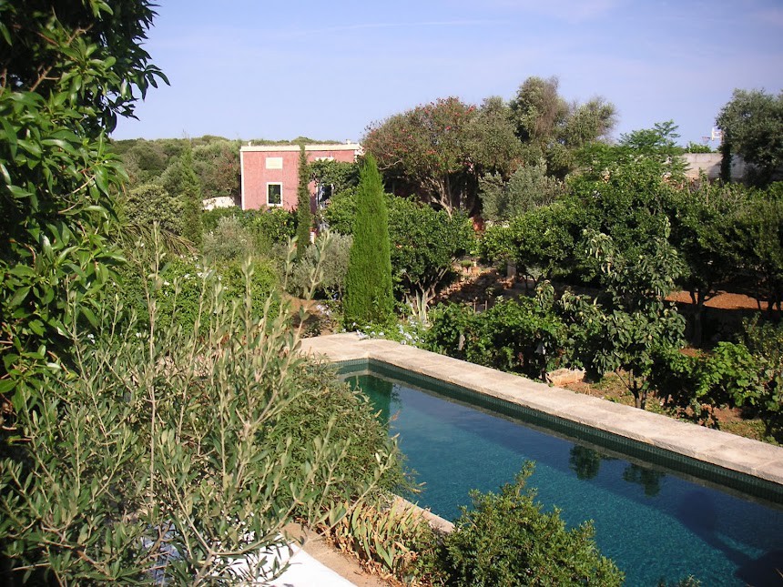 地中海花园别墅和泳池