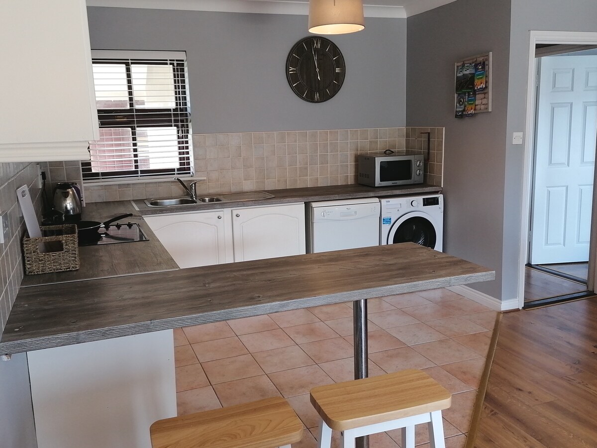 Seaside Apartment Minutes from Tramore Beach