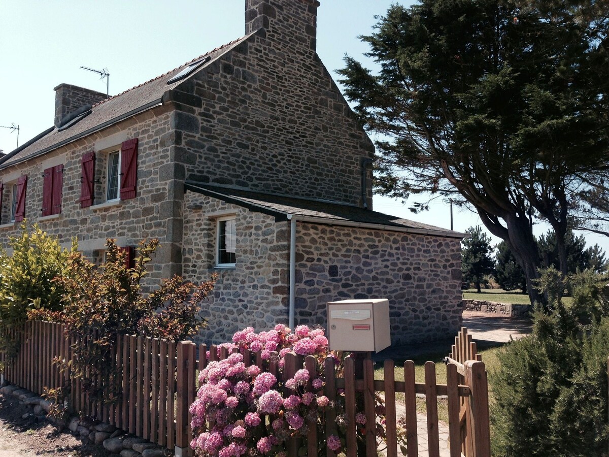 Stone House in Plouguerneau