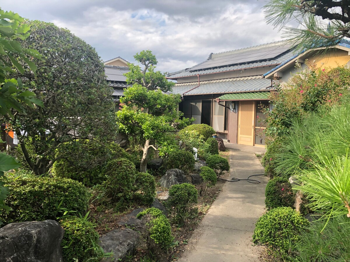 像当地人一样入住！日本花园和当地晚餐。