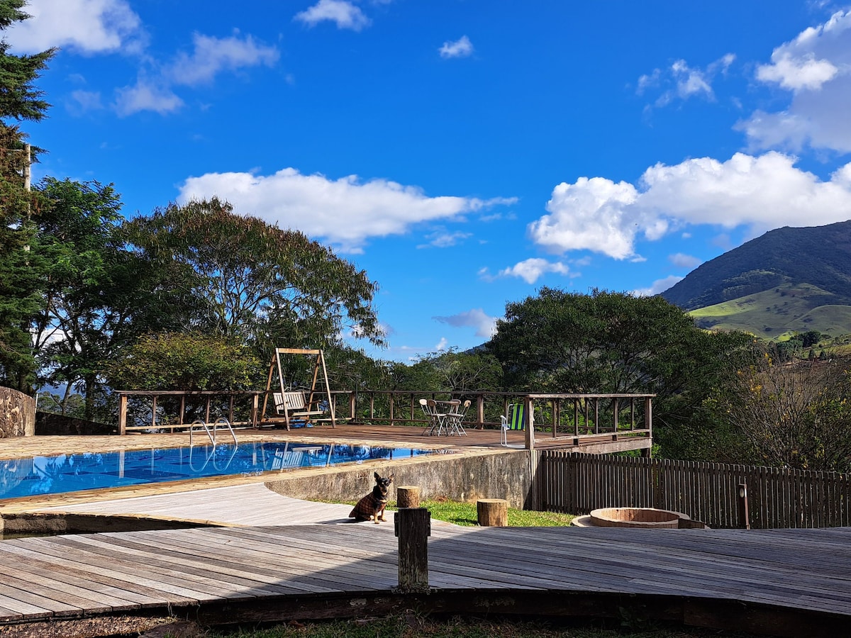 Toca das Corujas Piscina e Vista