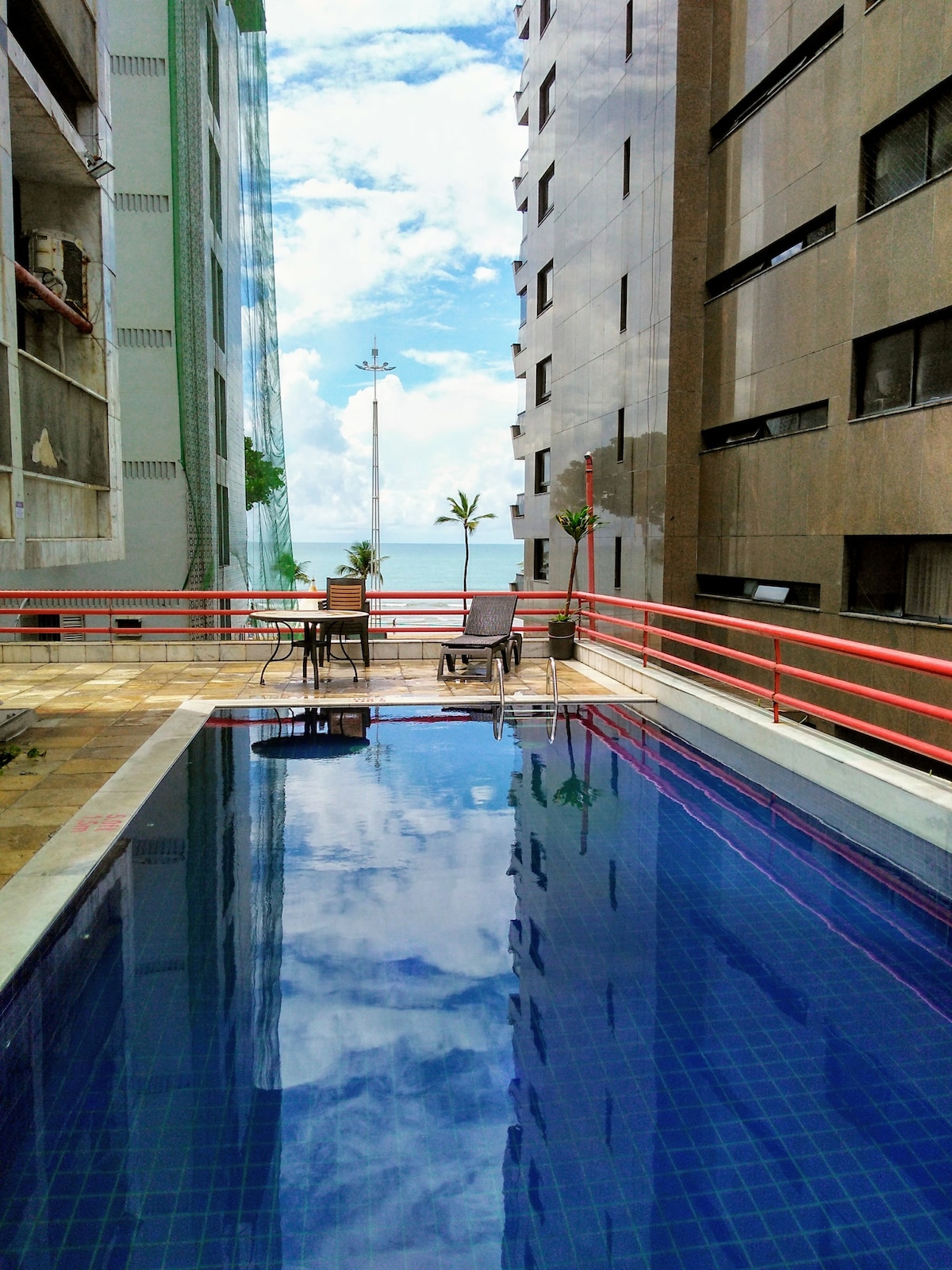 公寓距离Praia de Boa Viagem最佳区域仅50米