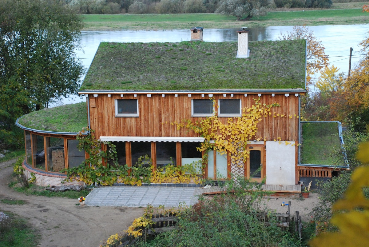 Big ecological room (and SAUNA) by the Oder River