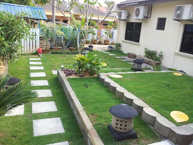 东甲云民宿tangkak Ying Homestay 东甲民宿