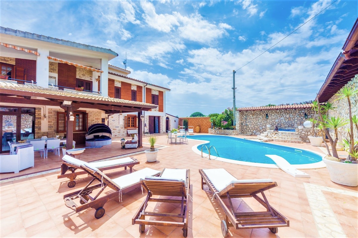 金发女郎别墅（ Villa Blondie ） ，带泳池Castellammare del Golfo