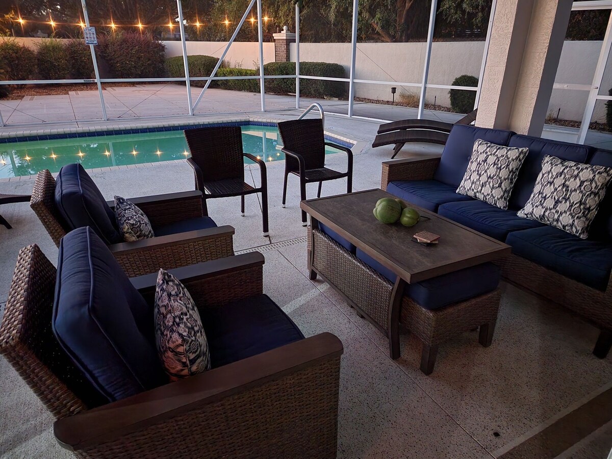 The Coconut Courtyard private pool, modern, clean