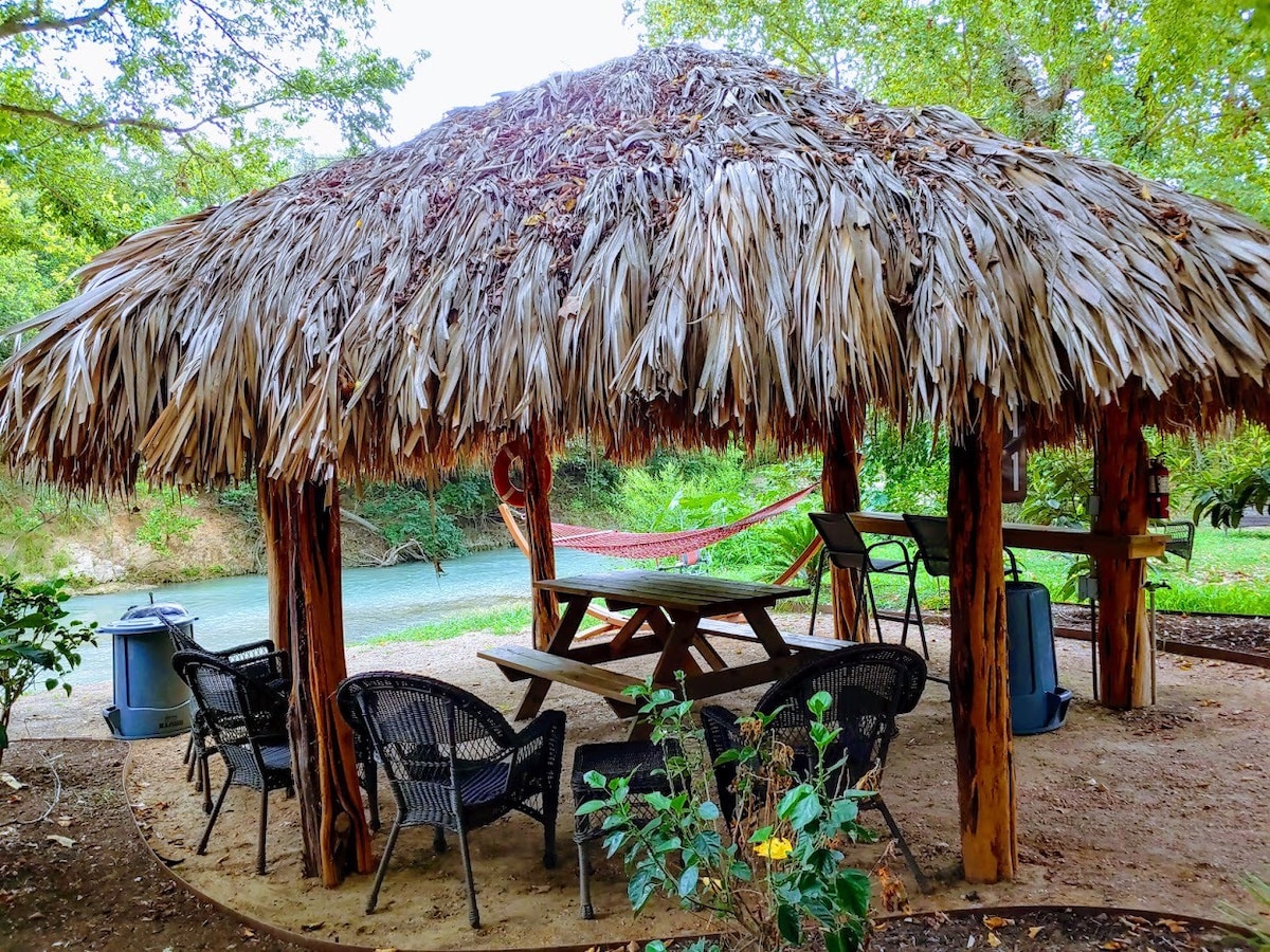 #1 Son's River Ranch - Glamping Cabin w/ 2 Q Beds