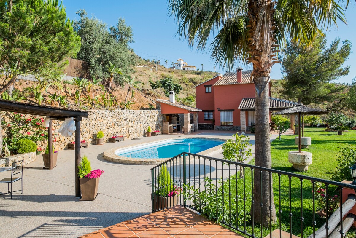 Villa el Pino ：带私人泳池