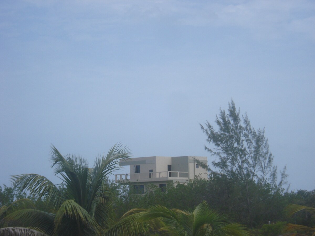 CASA VERDE, CELESTUN – SEASIDE VACA