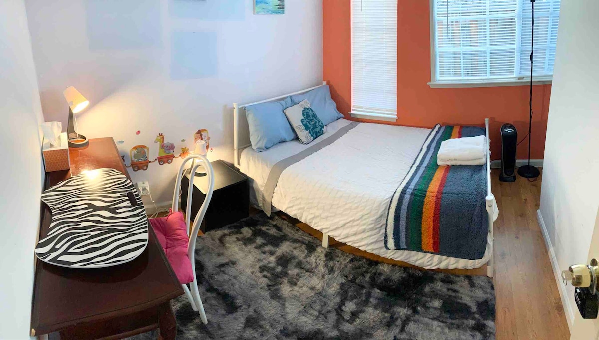 #Private bedroom FAST WIFI &San Jose 3