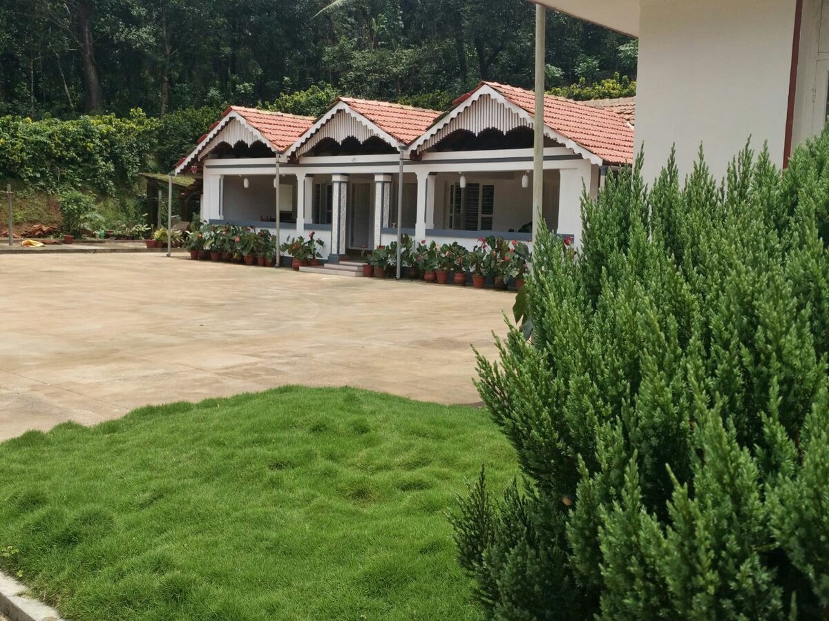 Serene Kottage- A stay amidst nature C