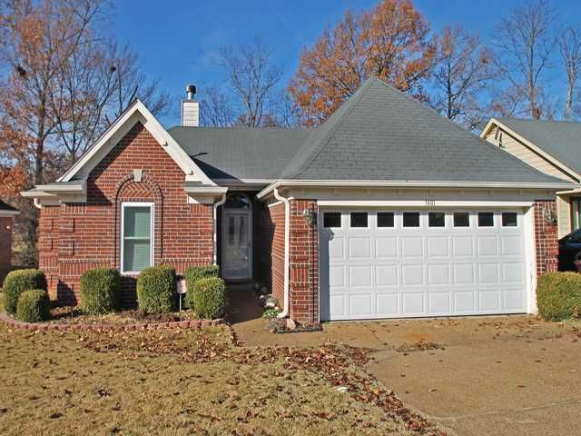 Maple Tree Cottage at Bartlett Nesbit Park