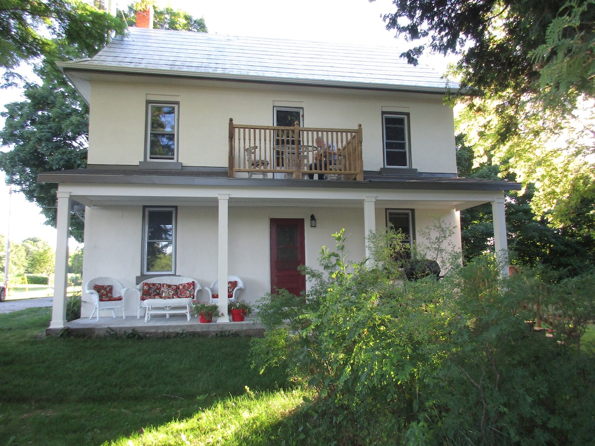 Horseshoe Valley Farm Cottage