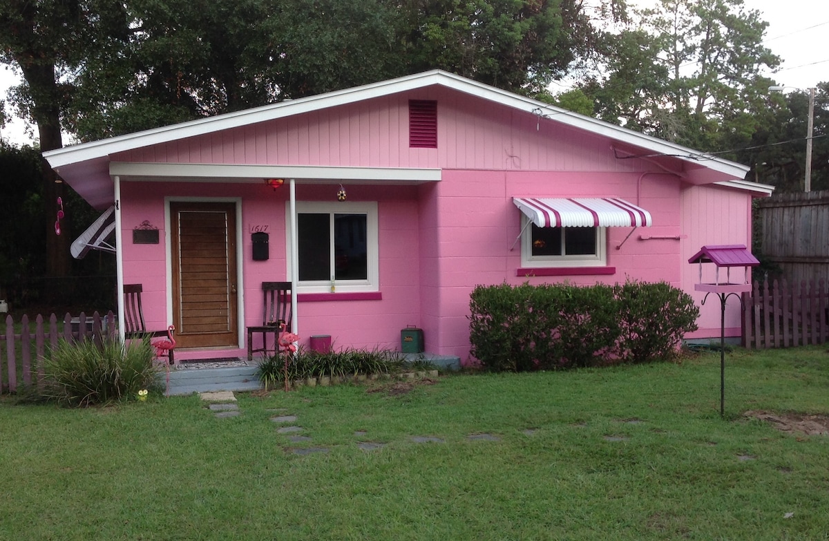 Grant 's Little Pink Bungalow in Midtown