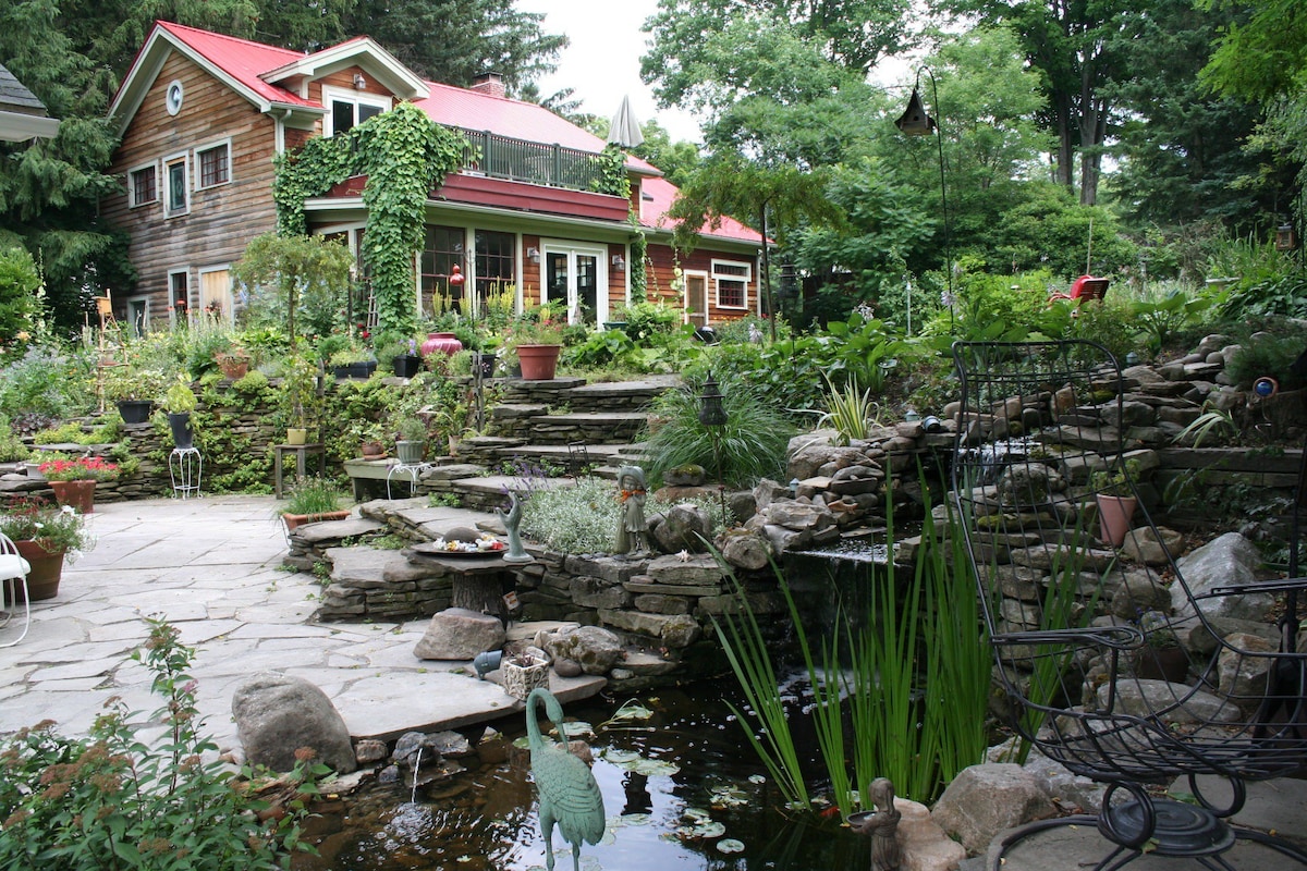 Cherry Valley Carriage House