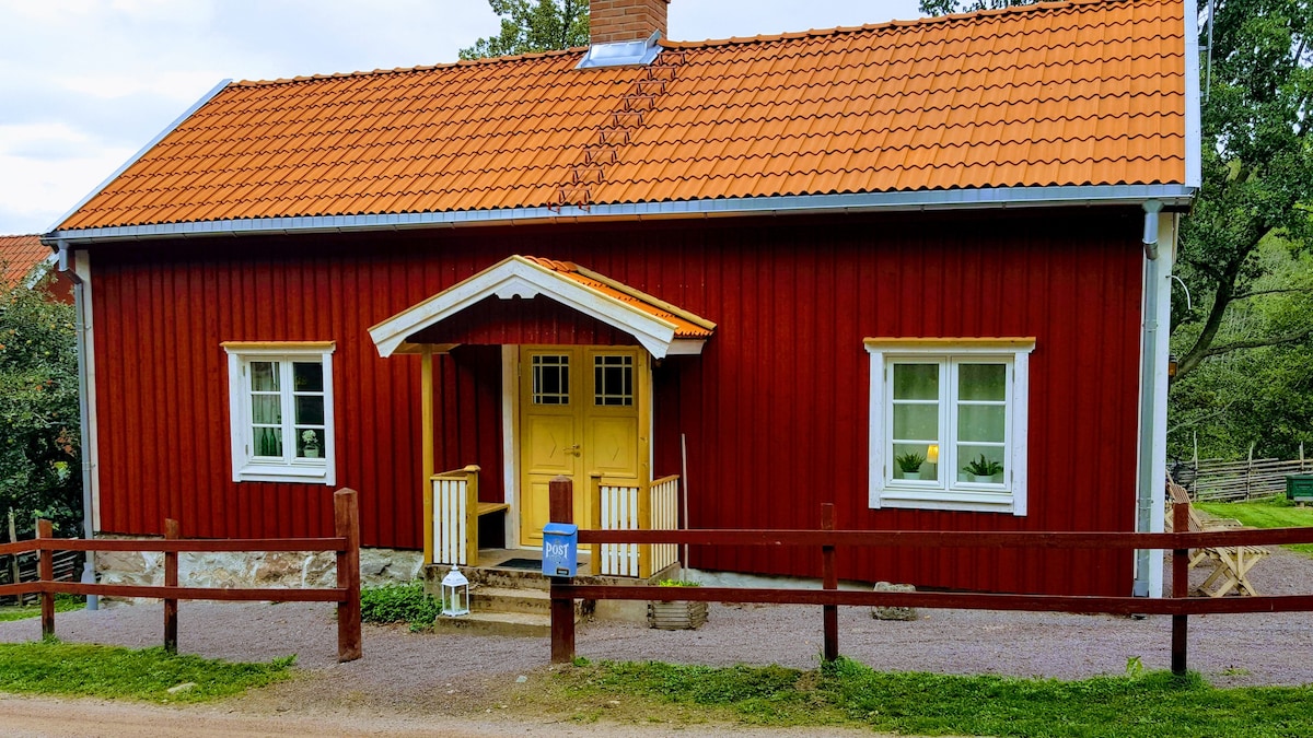 Gränna外的迷人磨坊小屋