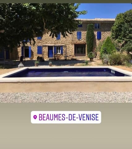 Beaumes-de-Venise的民宿