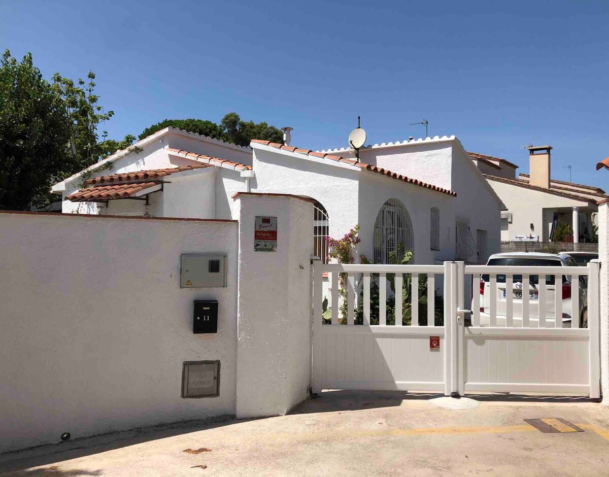 Villa avec piscine privée à 200 mètres de la plage