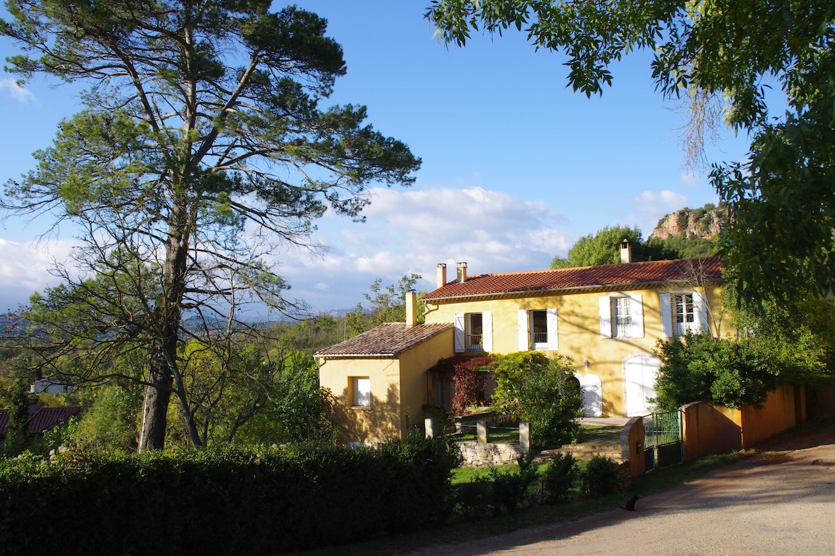 Maison de campagne avec piscine