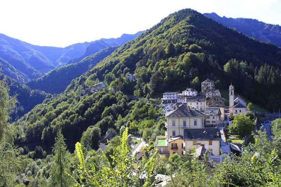 CERVATTO山地住宅（ VALSESIA ）徒步/湖泊