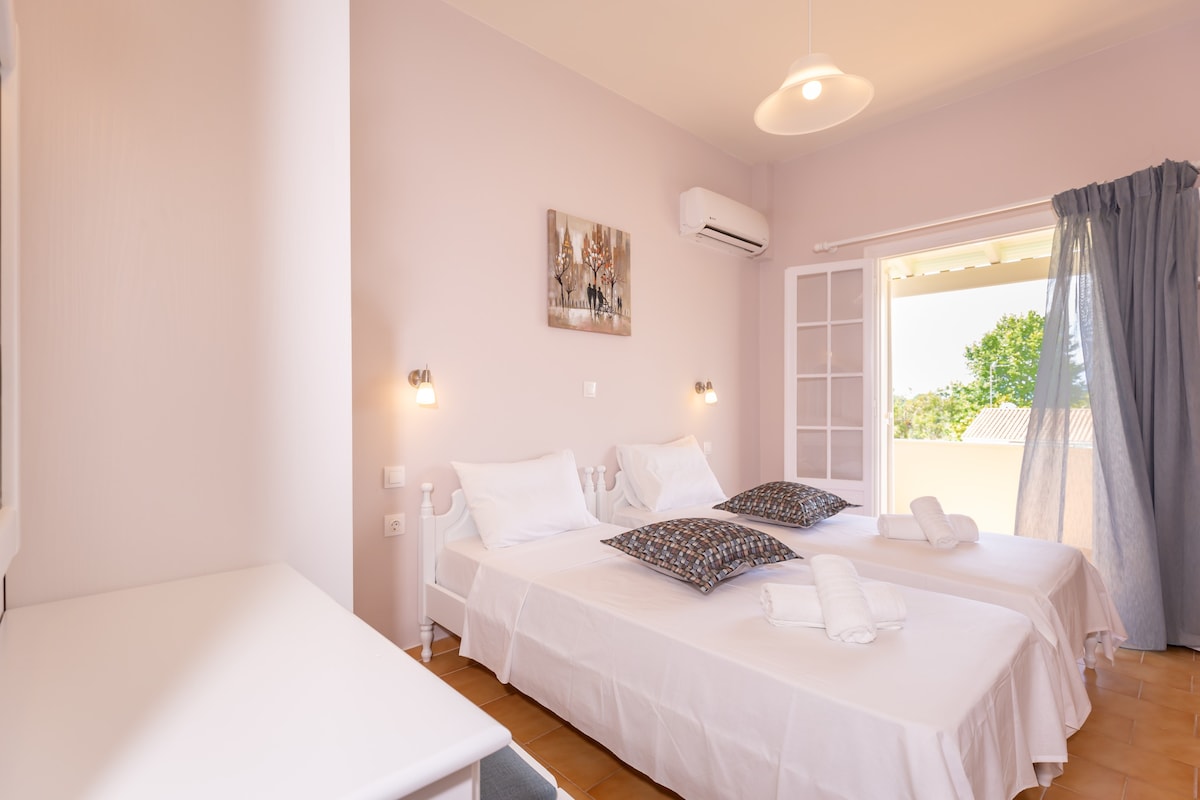 Relax Studios Corfu ★ IREMIA - 1st floor apartment