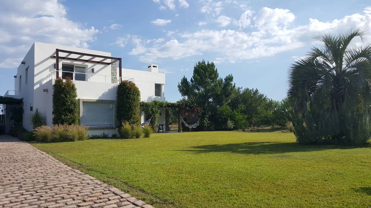 Spectacular beachouse in Jose Ignacio