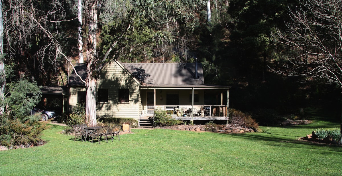 Shady Brook Alpine豪华水疗小屋和花园