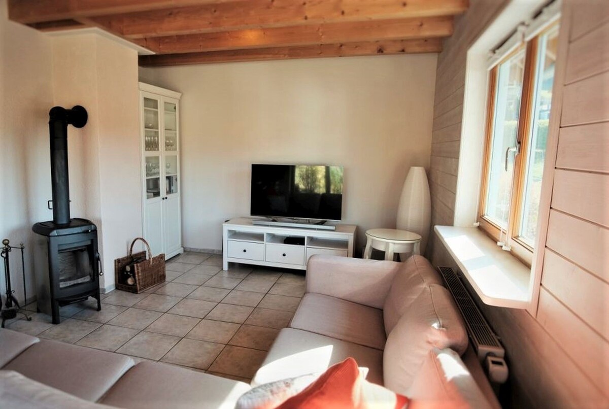 Haus Dürr23 ， （劳特巴赫） ，度假屋， 160平方米，壁炉和花园， 5间卧室，最多12人