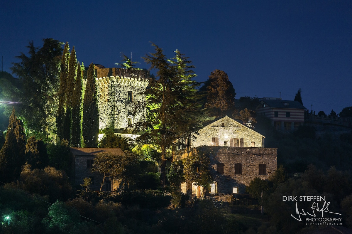 15世纪城堡，位于5 Terre和Portofino之间