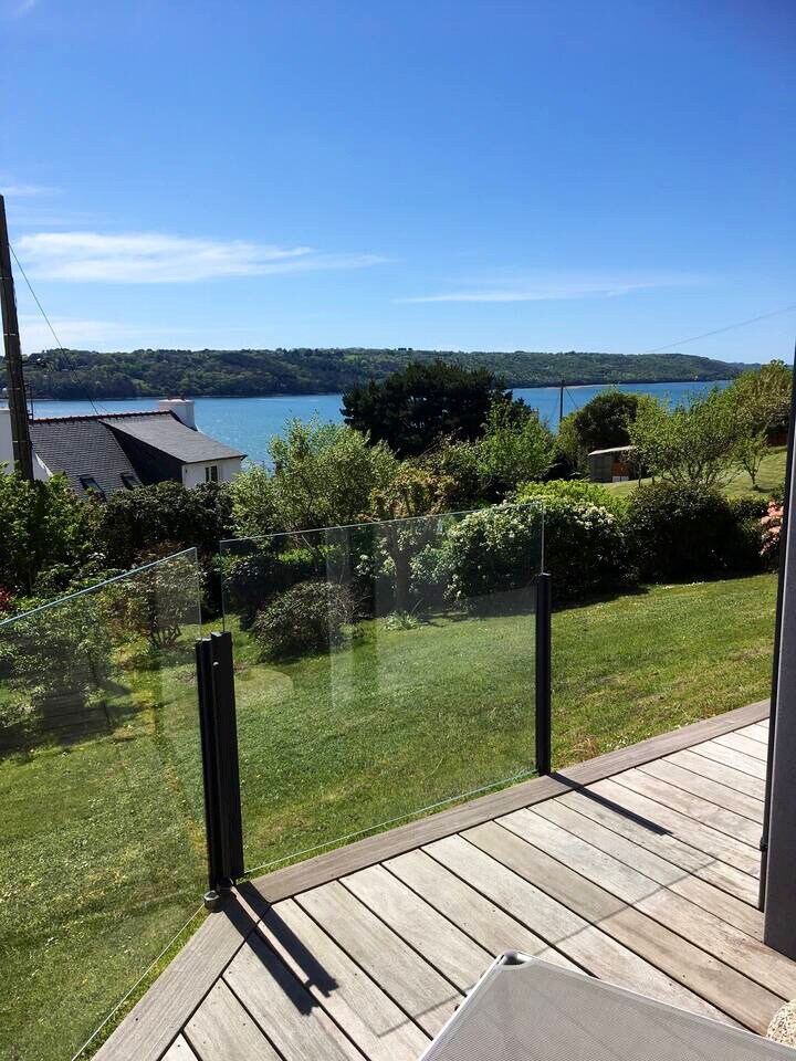 Chambre accès indépendant vue mer. Petit déjeuner