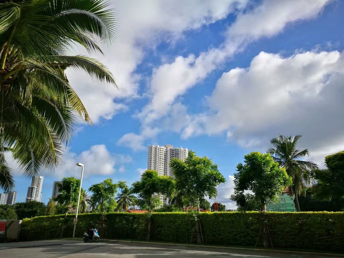 芭提雅海景泳池两卧公寓