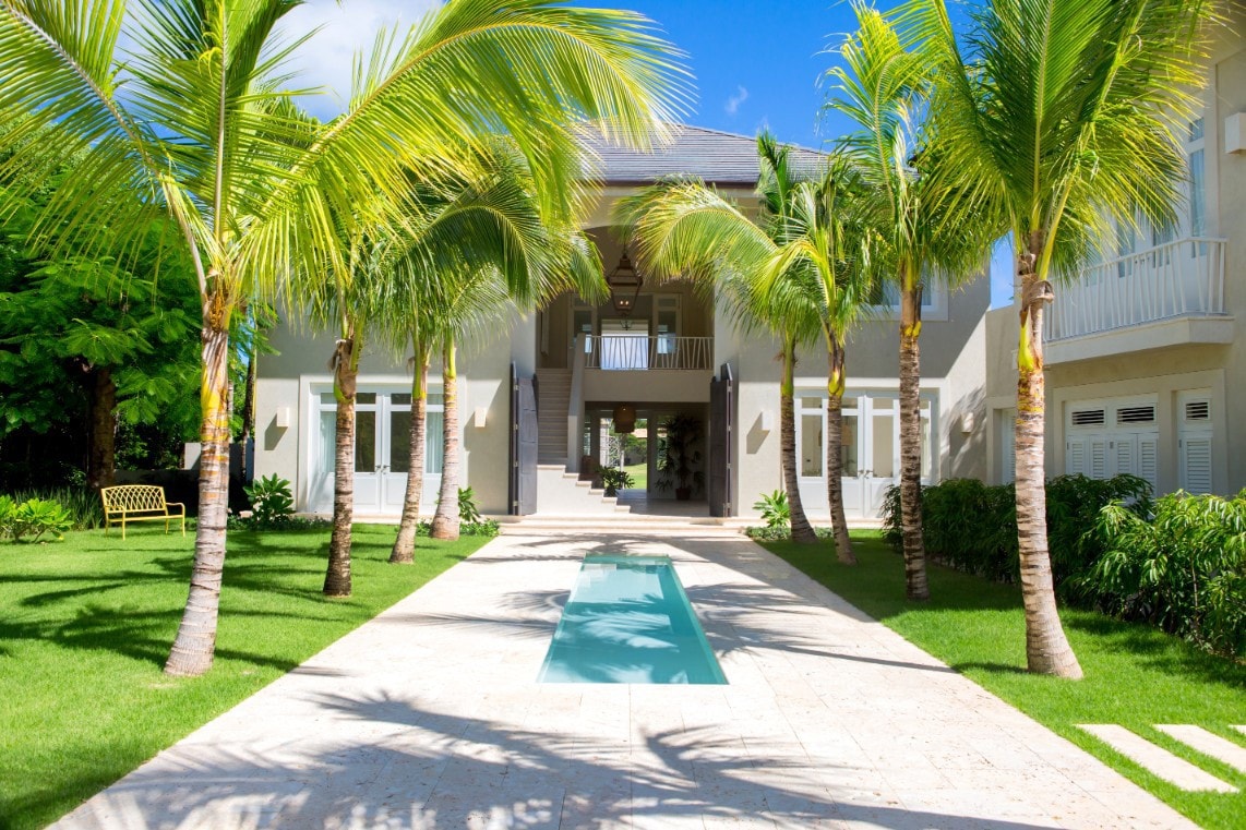 Amazing six-bedroom golf-front villa in Punta Cana