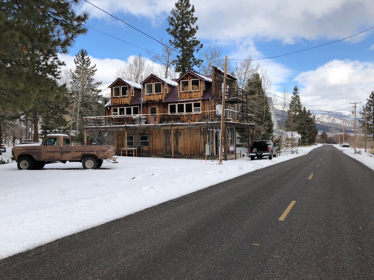 奶酪工厂：建于1880年的高沙漠小屋