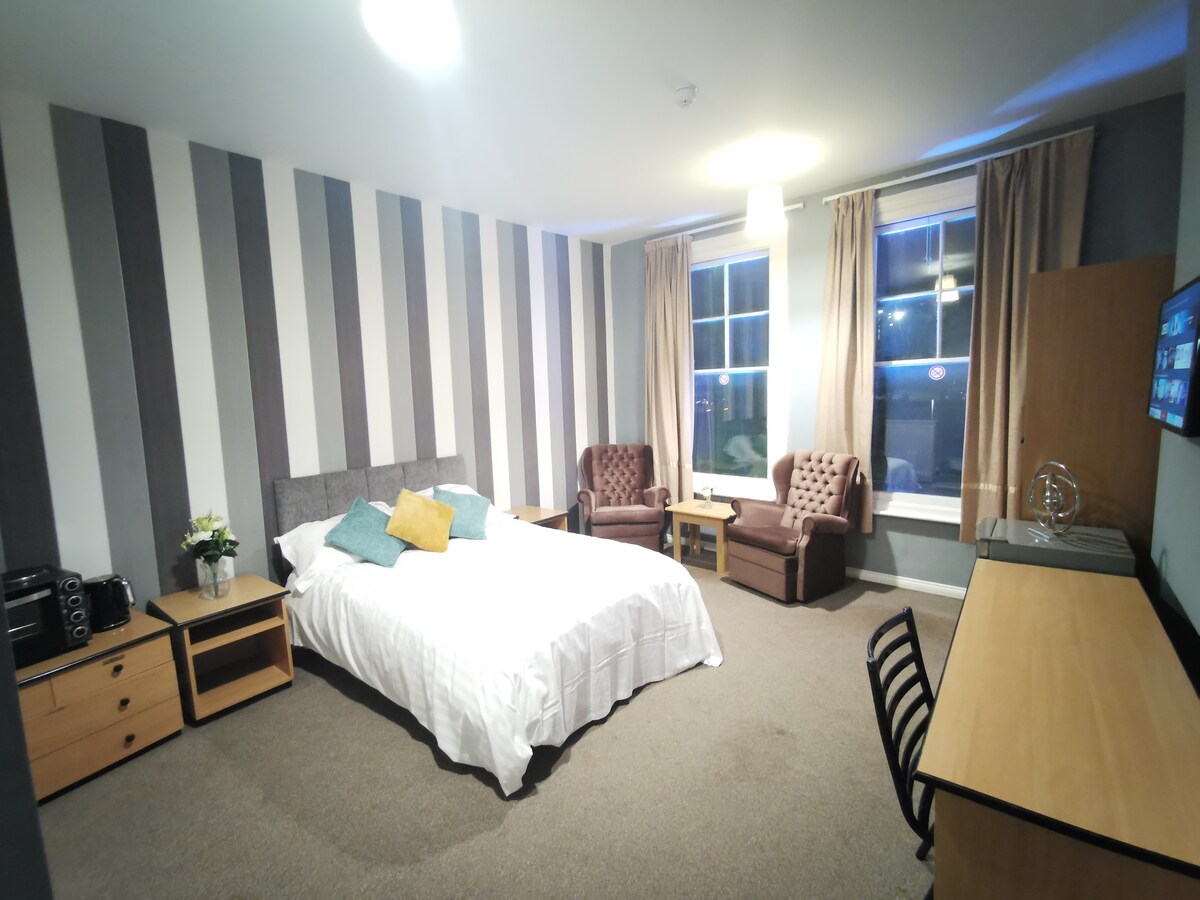 Master Suite in City Centre Fast Internet En-suite