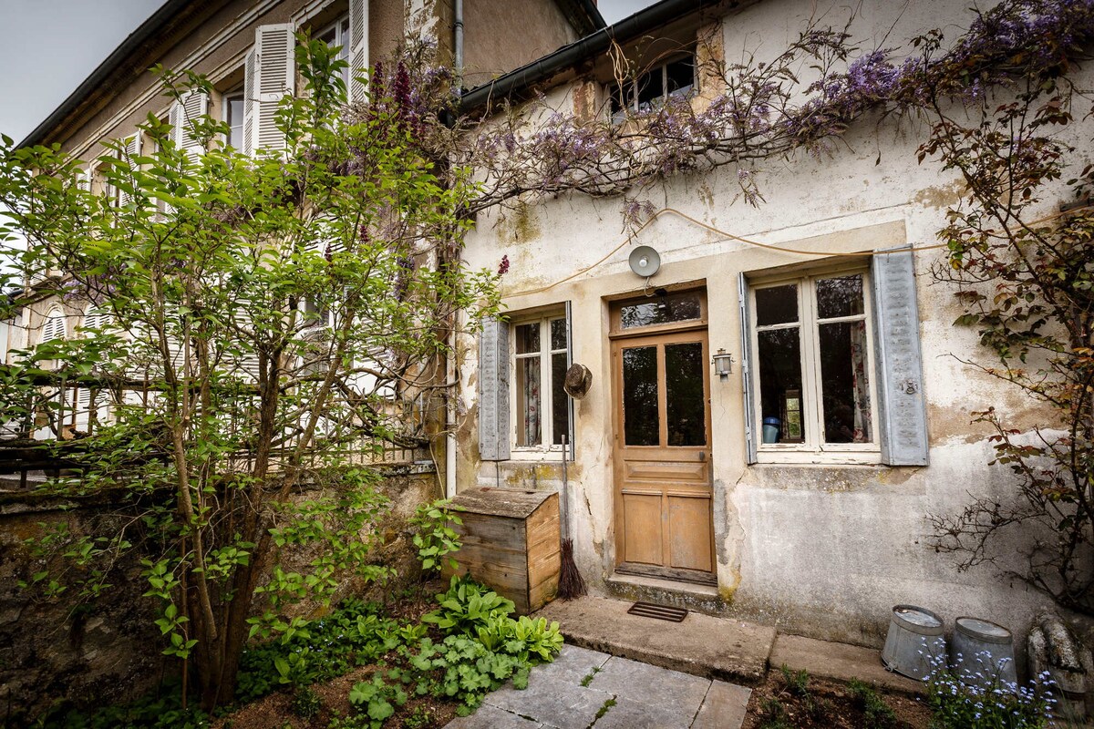 Gite naast landhuis in La Celle en Morvan