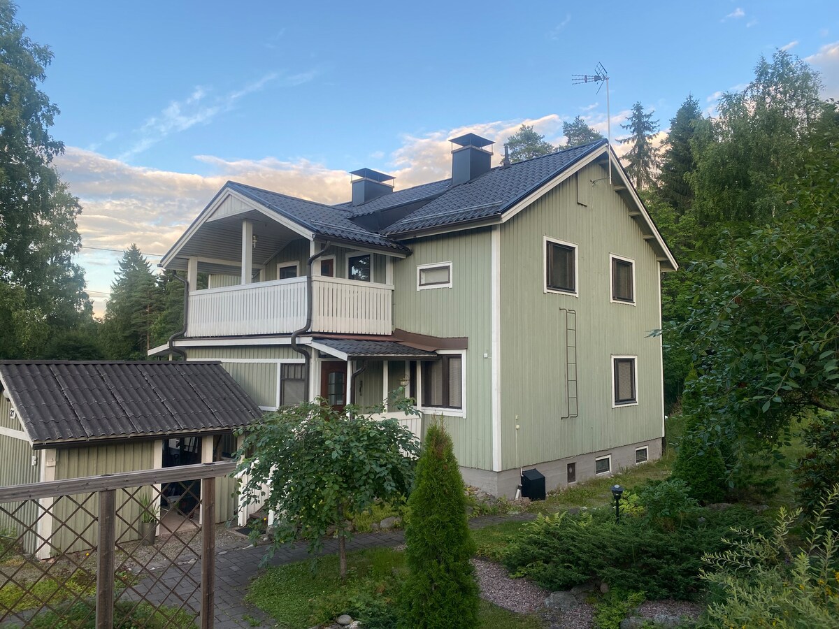 Tampere附近田园诗般的半独立式住宅