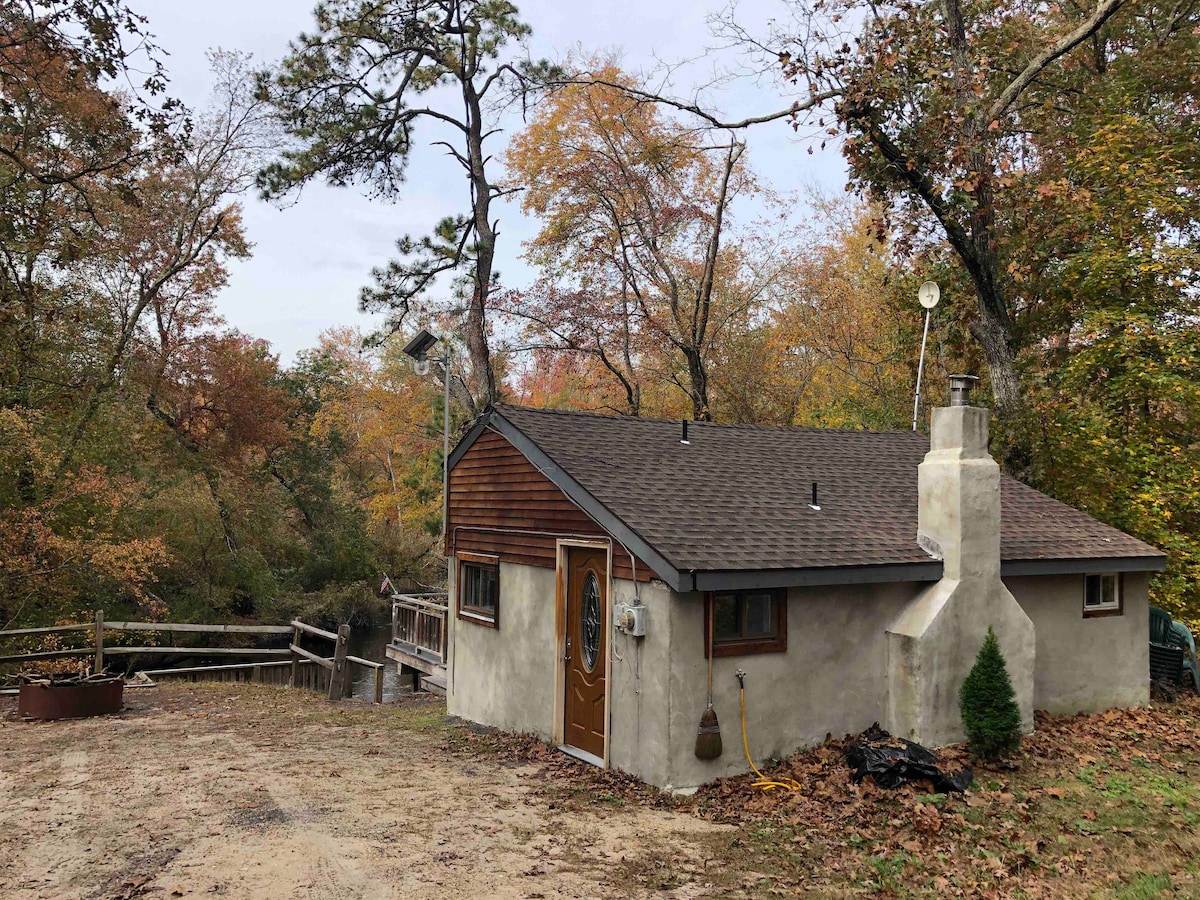 River 's Edge Cabin I