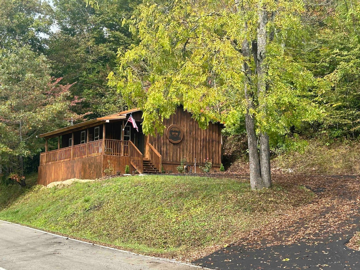 Indian Creek Cabin-McKee, KY