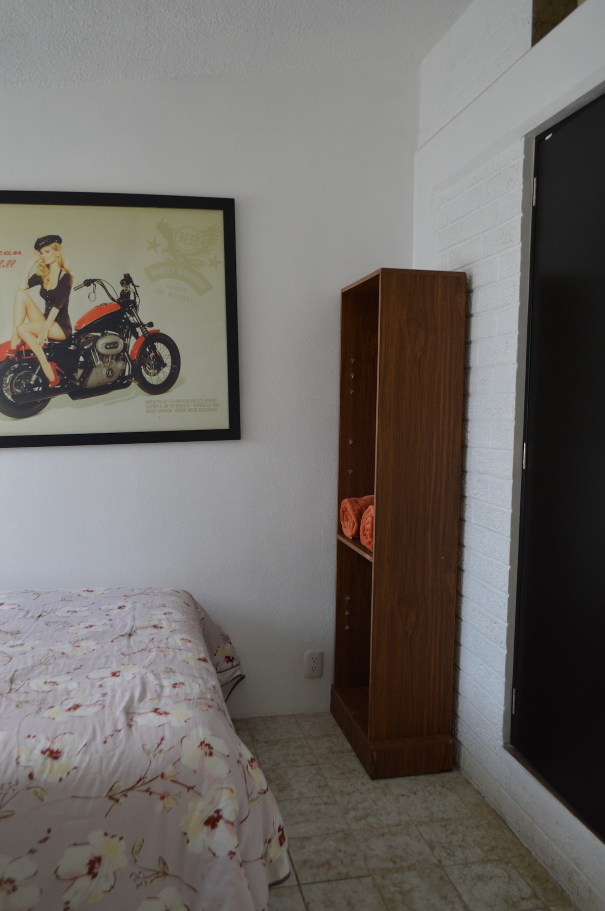 独立房间Harley Furnished East Area