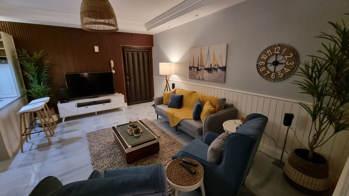 Amalfi Apartment
(two bedroom)