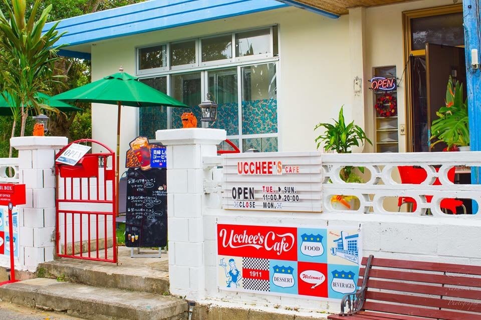 ucchee 's cafe and Okinawa MOON