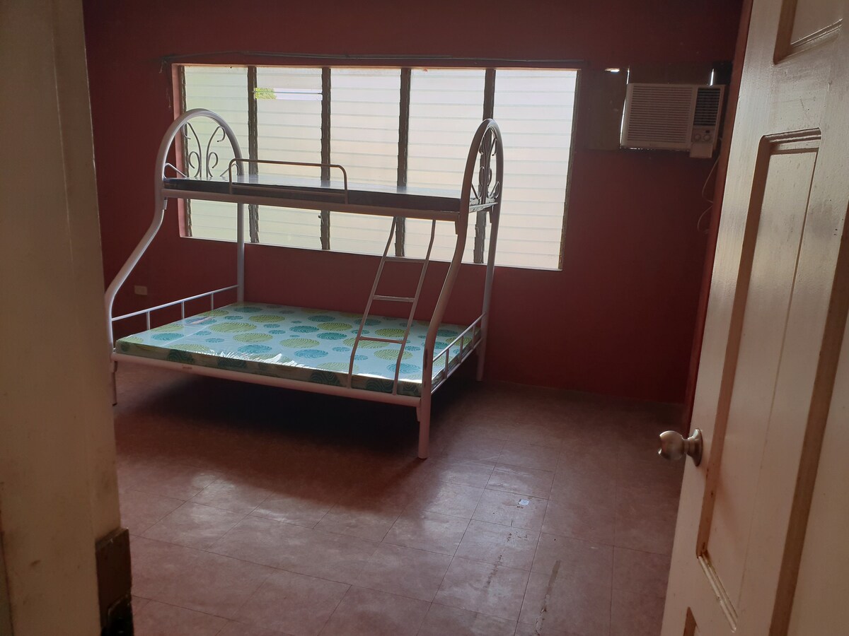 Whole apartment or bed space 4rent short stays