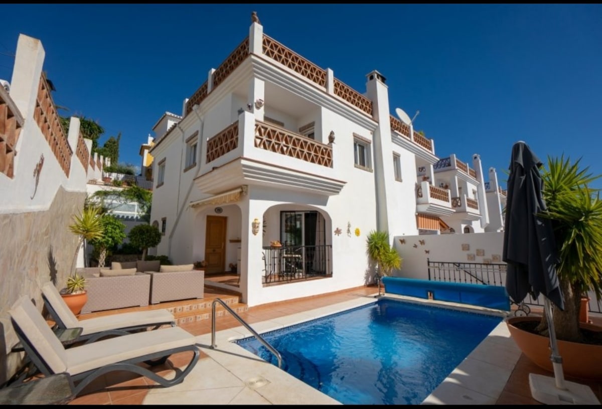 MARINA BELLA Luxury spacious 3  bed Villa Nerja