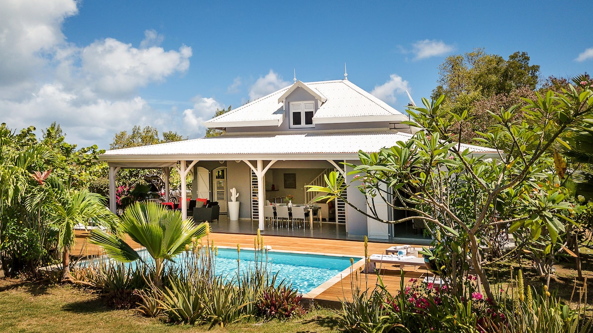 Holiday house in Martinique with swimming pool