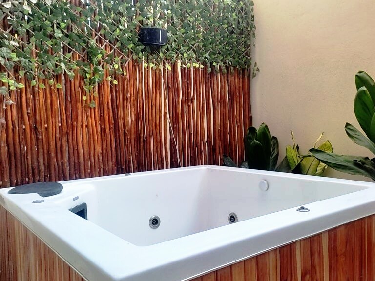 Estudio con jacuzzi privado