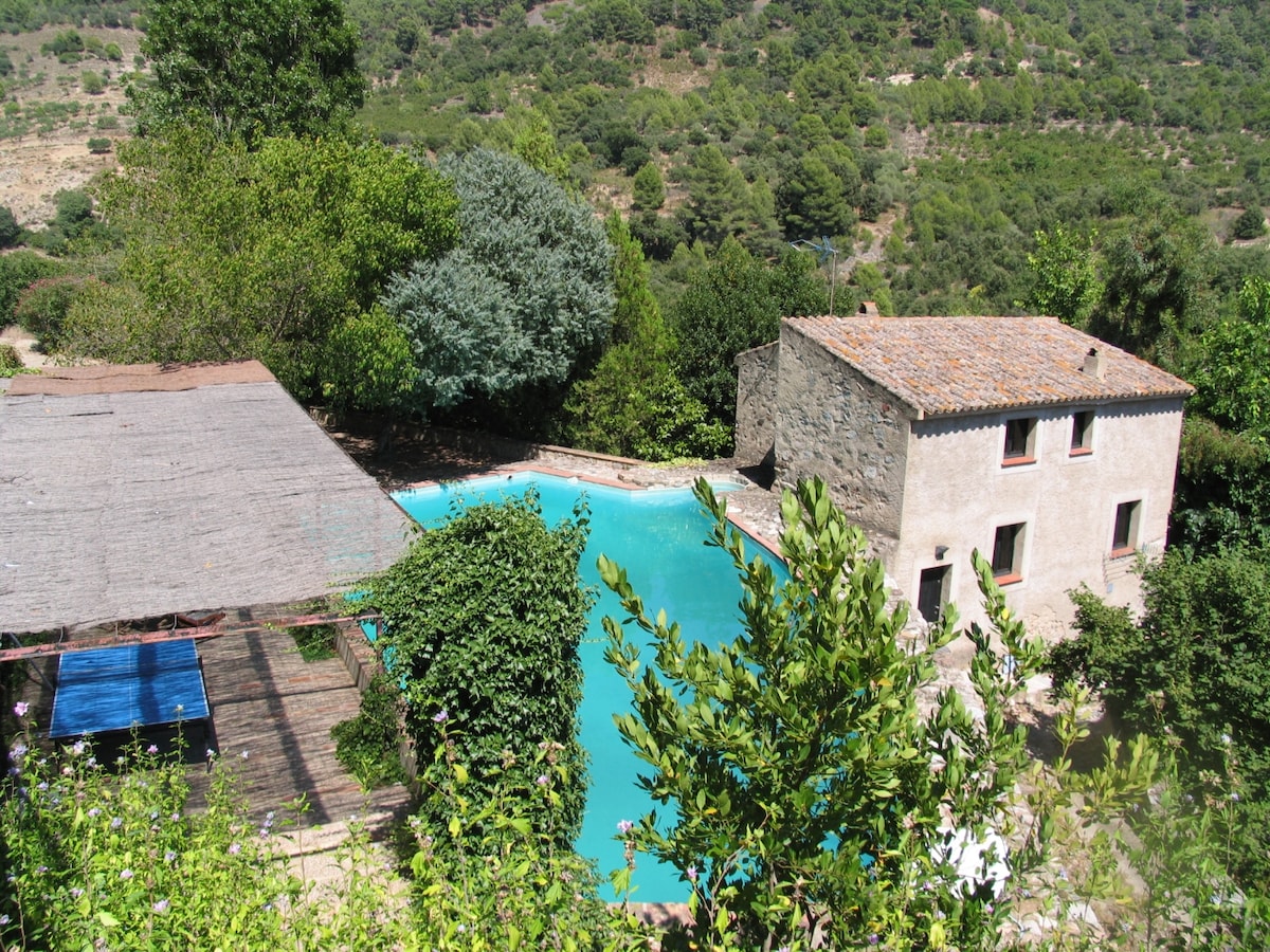 Holiday cottage old mill, private garden and pool.