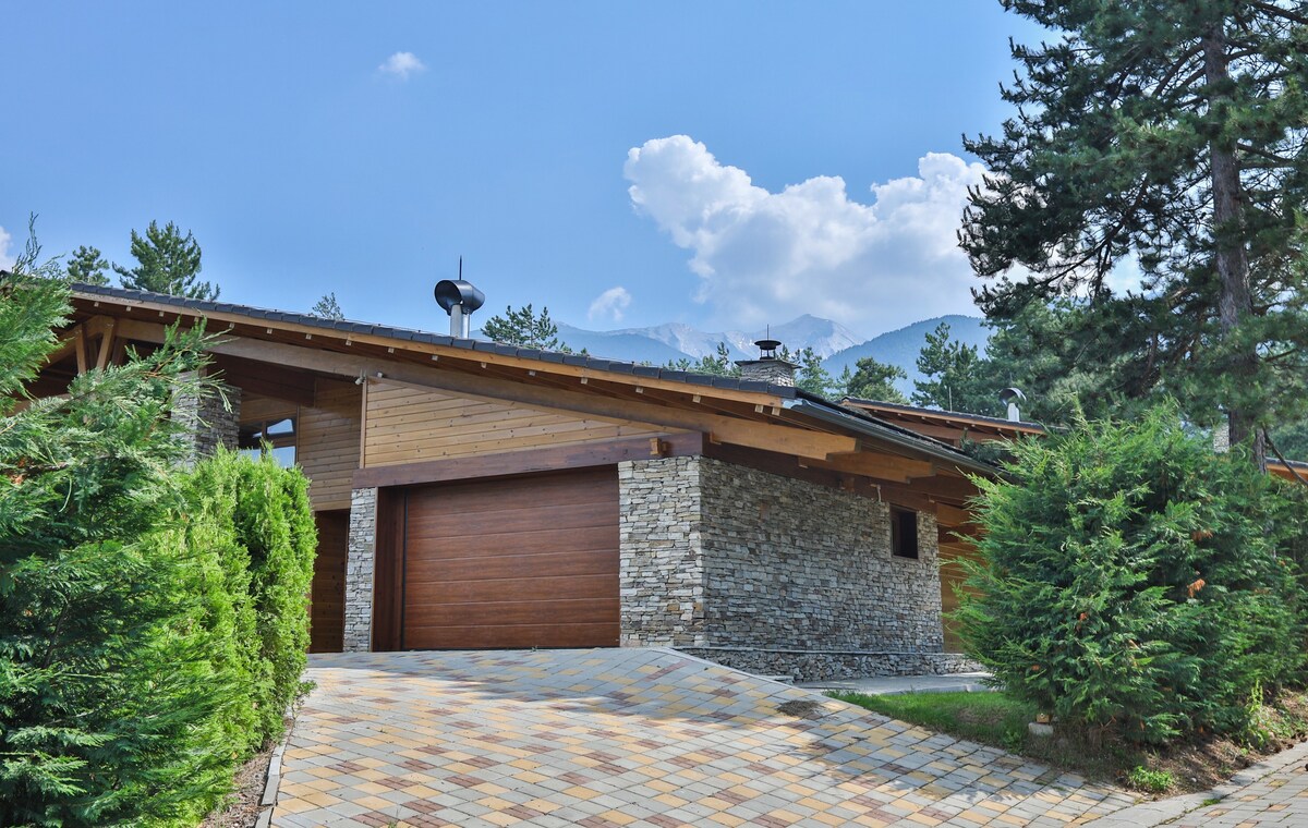 House Mountain - Pirin Golf & Country Club