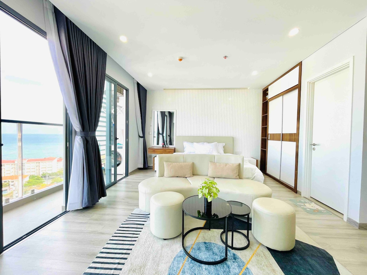Luxury Apartment Full Option Ocean View